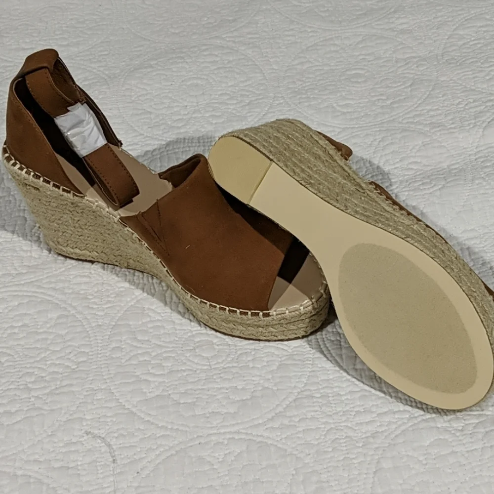 NWOT Espadrille Wedge Shoes NEVER WORN